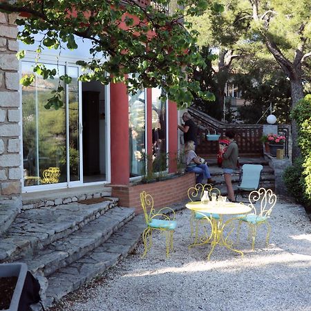 Appartements Avec Jardin Dans Villa Rocaille Каси Экстерьер фото