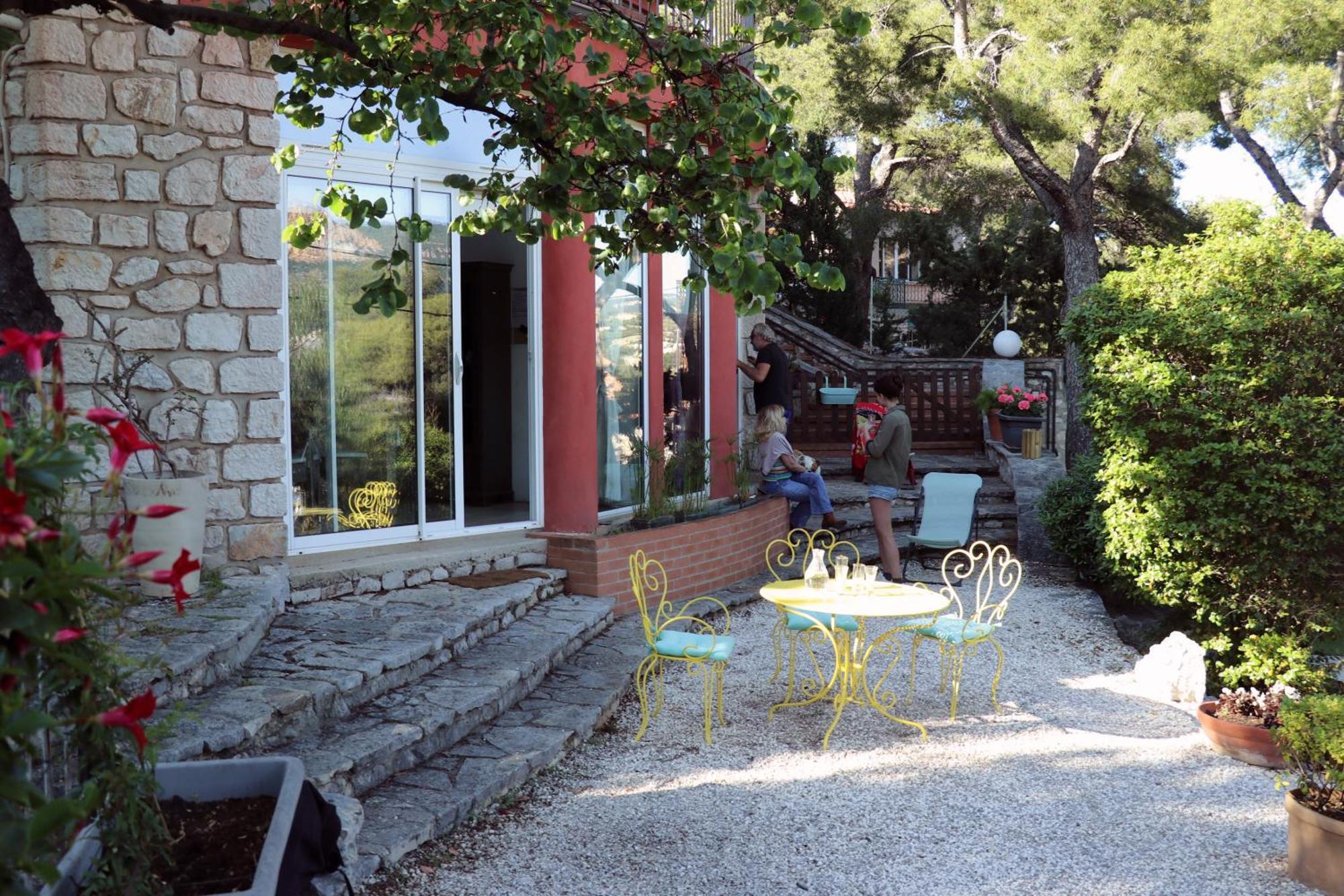 Appartements Avec Jardin Dans Villa Rocaille Каси Экстерьер фото